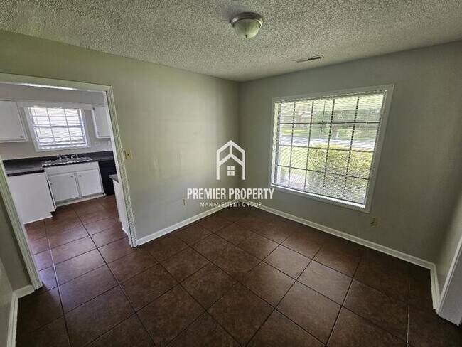 Photo - 6600 Birch Run Ln House