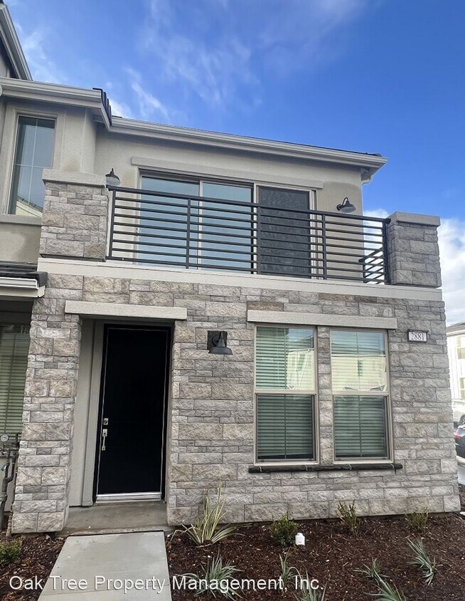 Foto principal - 2 br, 2 bath House - 2881 E. Tamarind Drive