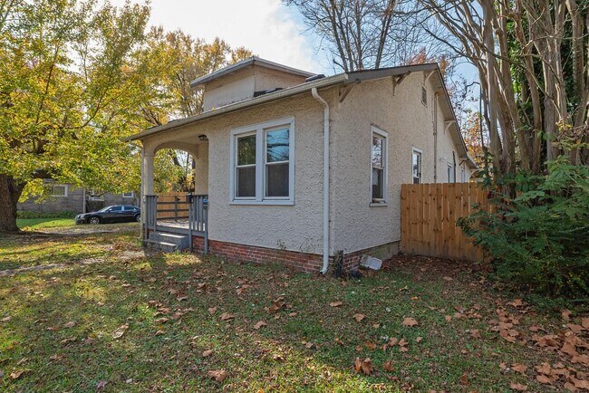 Foto del edificio - 1323 Columbia St