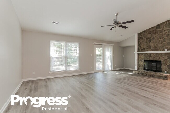 Foto del edificio - 4726 Butterwick Ln