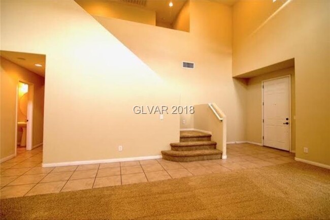 Foto del edificio - 4020 Villa Serena Ln