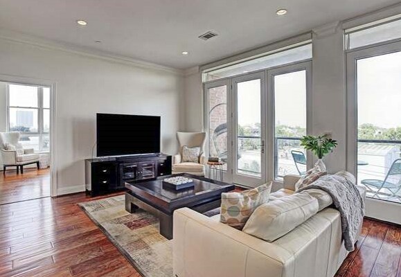 Foto del edificio - 1419 Montrose-141.75