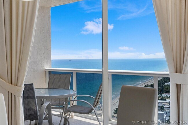 Foto del edificio - 3200 N Ocean Blvd