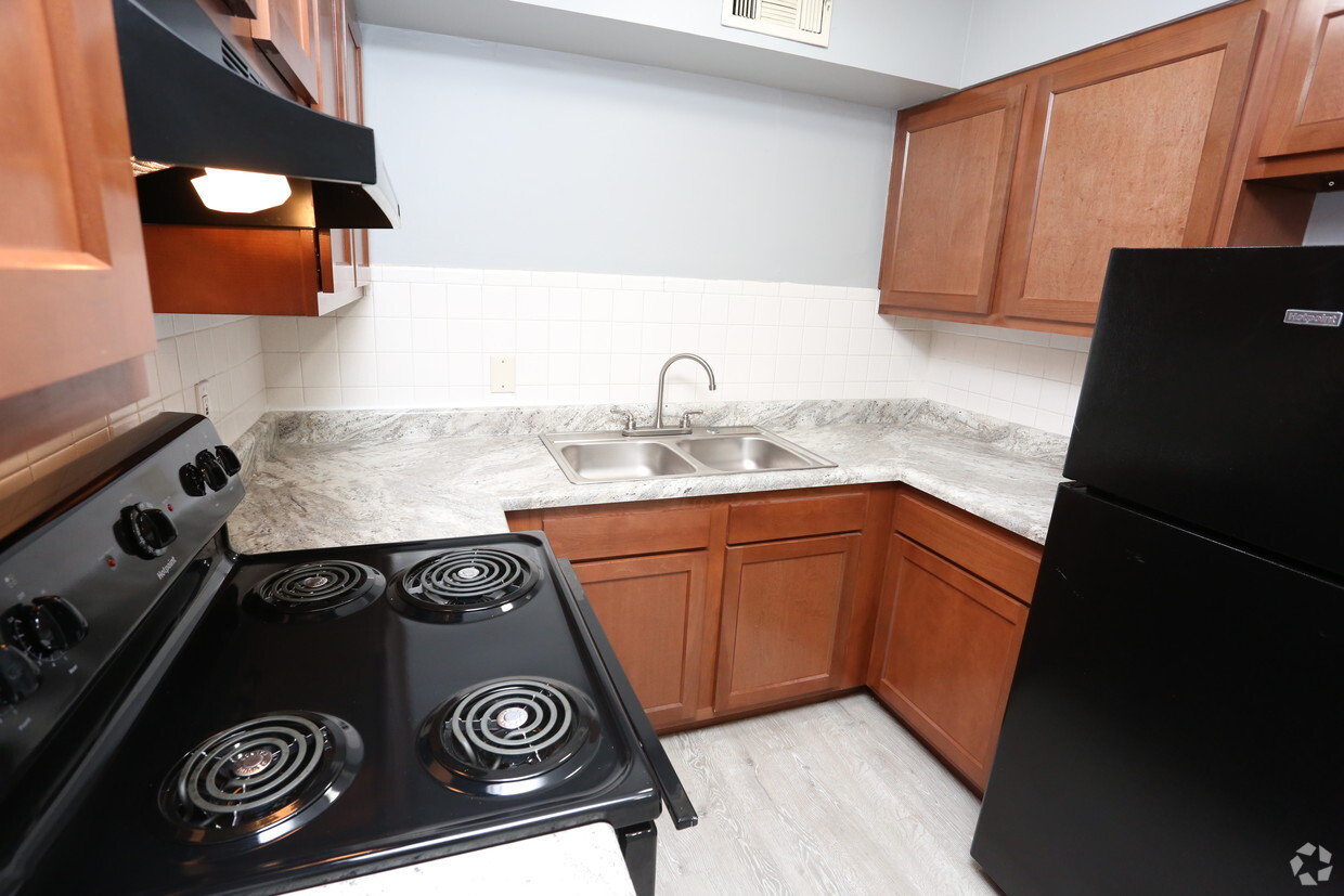 Foto principal - Ashland Apartments - NEW Renovations