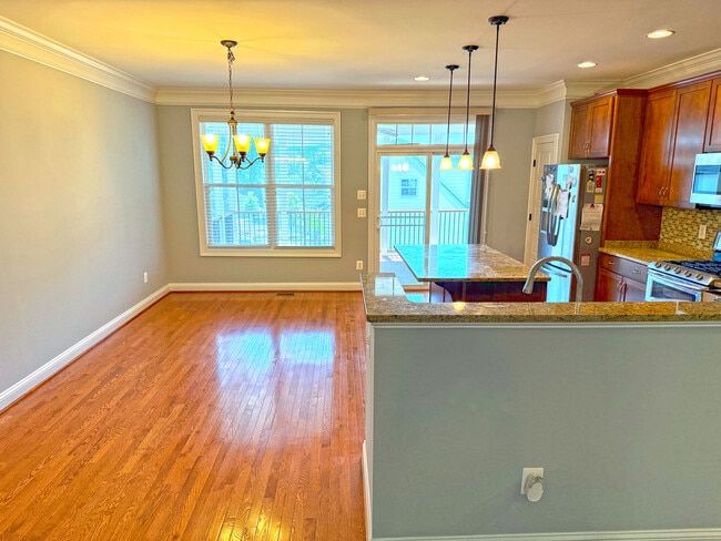 Dining Room & Island - 870 Belvedere Blvd