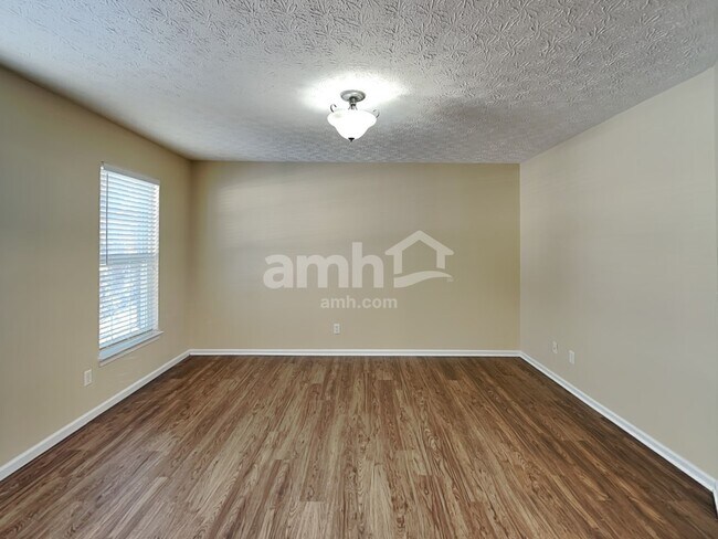 Foto del edificio - 5954 Courtney Pl