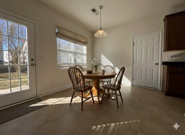 Foto del edificio - 11907 Carolina Blossom Ln