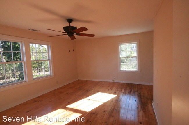 Building Photo - 2638 Callier Springs Rd SE
