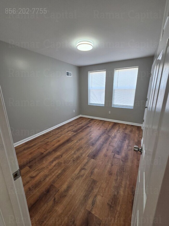 Building Photo - Charming 3-Bedroom Home with Spacious Gated Yard
