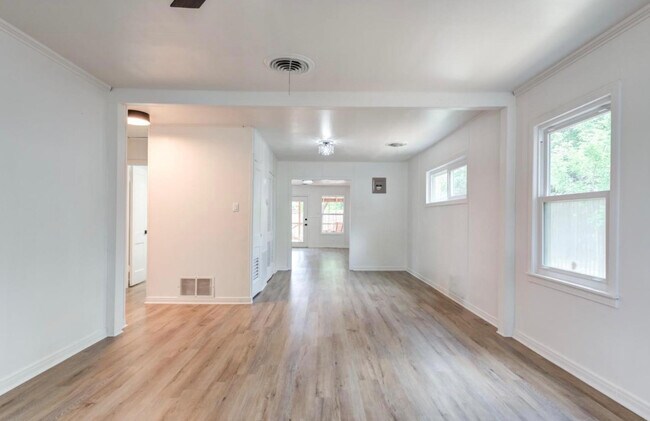 Building Photo - 2609 41st St