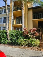 Building Photo - 111 Yacht Club Way