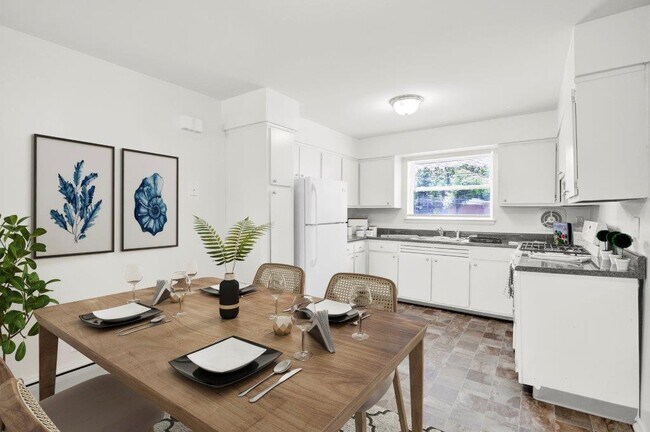 Foto del edificio - Lakeview Terrace Apartment Homes