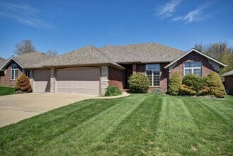 Building Photo - 1739 W Village Ln