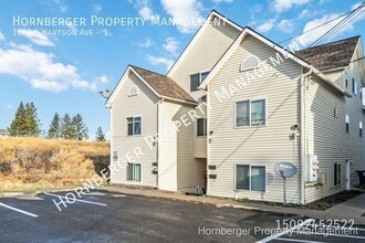 Building Photo - 1605 E Hartson Ave