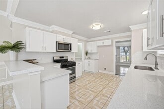 Building Photo - 12522 Magnolia Canyon