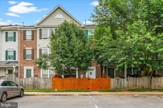 Building Photo - 5227 Regal Ct