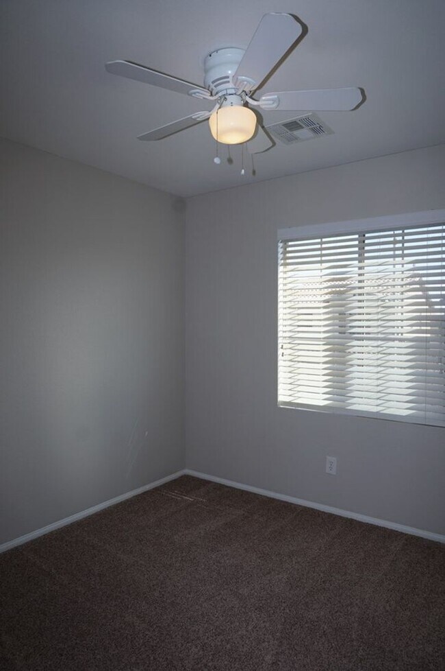 Building Photo - Beautiful Four Bedroom Home in Mountain`s Edge.