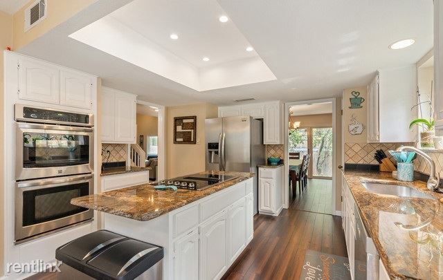 Primary Photo - 1 br, 1.5 bath Condo - 2639 Country Square St