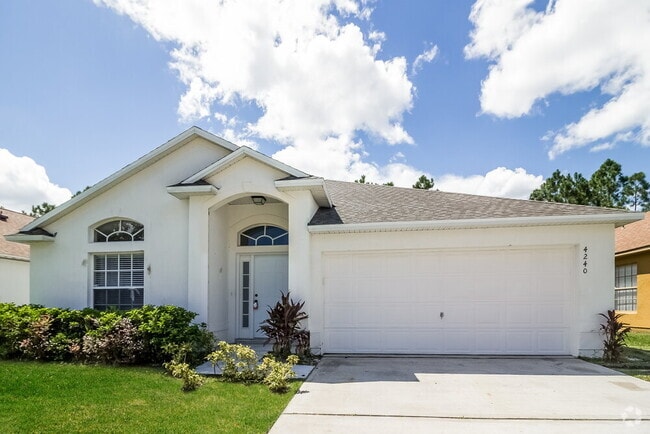 Building Photo - 4240 Forest Island Dr