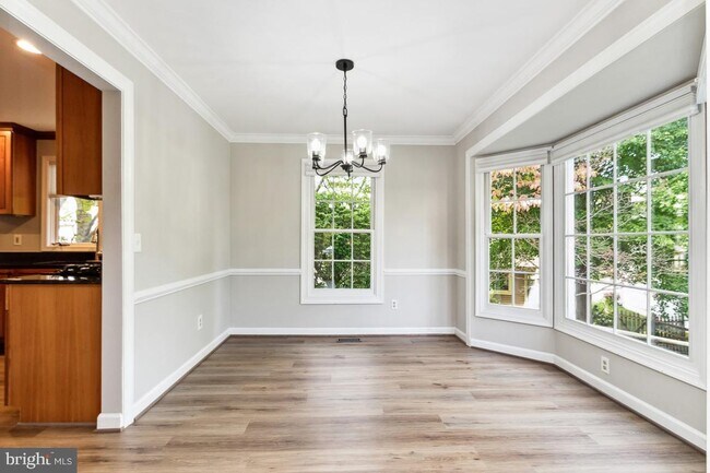 Building Photo - 10173 Strawflower Ln