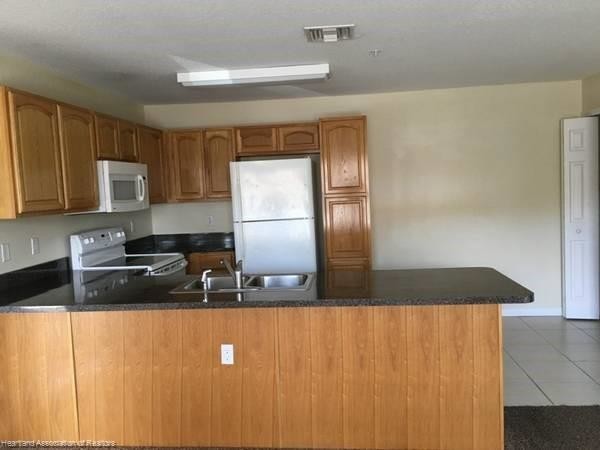 Foto del edificio - 1013 W Pleasant St