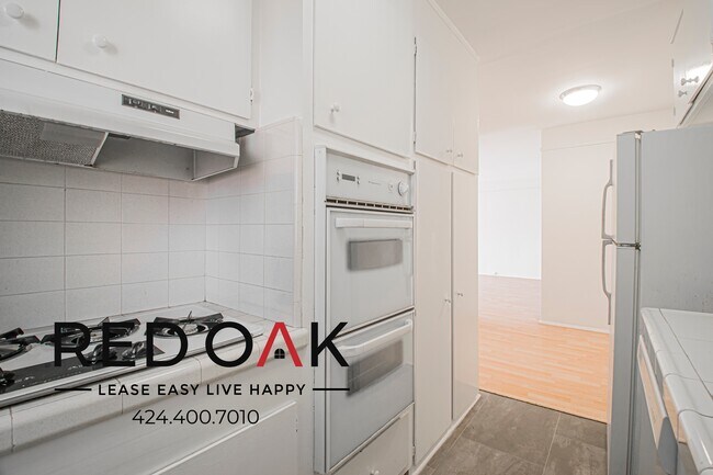 Foto del edificio - 1327 Laurel Ave