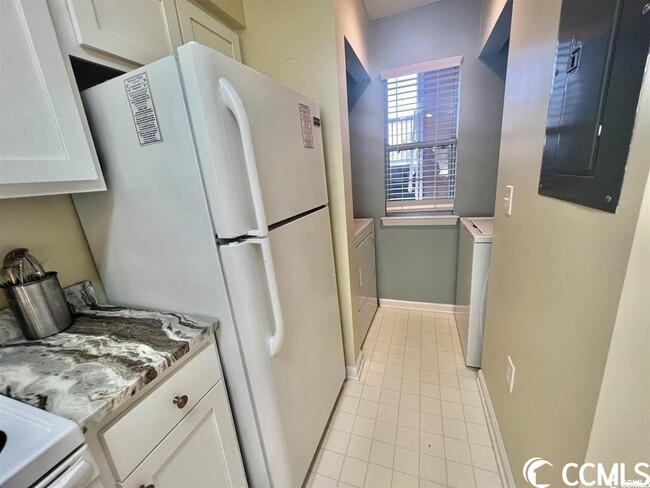 Foto del edificio - 613 Waterway Village Blvd