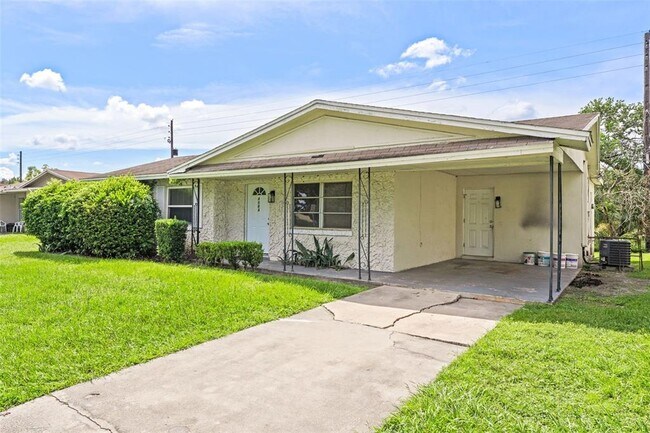 Foto del edificio - 4584 Kirkland Blvd