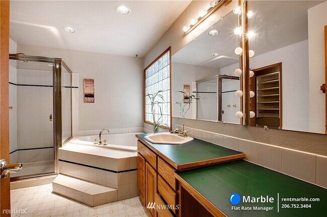 Building Photo - 3 br, 2 bath House - 23725 SE Black Nugget Rd