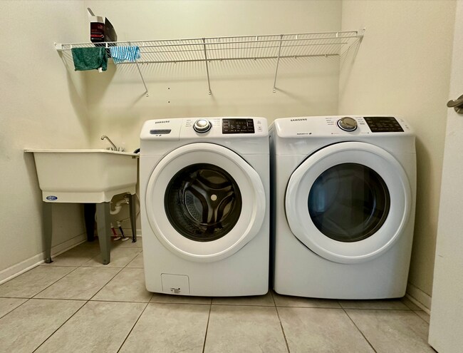 In unit washer and dryer - 2750 St. Regis Way