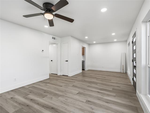 Foto del edificio - 1721 R Avenue