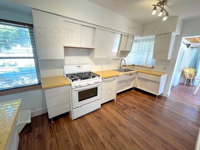 Foto del edificio - 1044 NE 16th Avenue