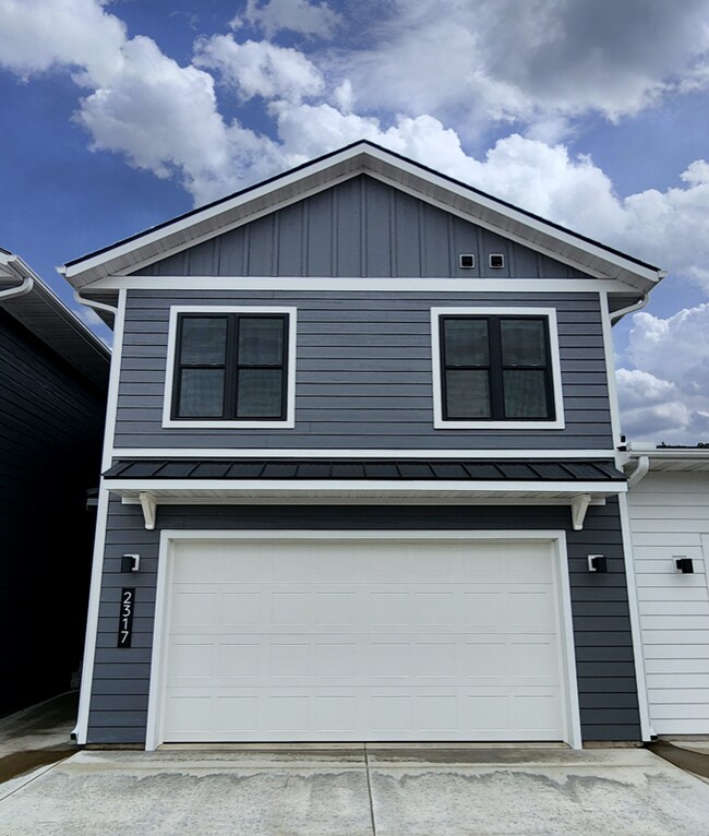 Foto del edificio - 2317 Lake Rd