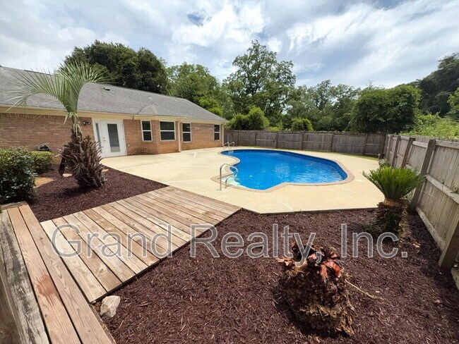 Foto del edificio - 4429 Amberwood Cir
