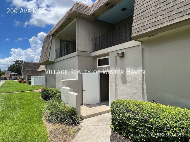 Building Photo - Spacious One Bedroom Apartment Near Downtown
