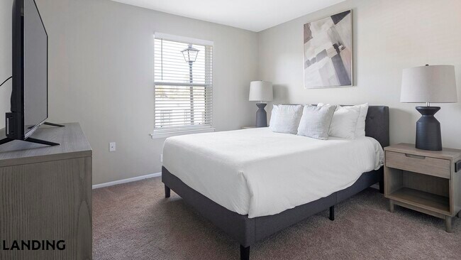 Foto del edificio - 3450 Manor Dr