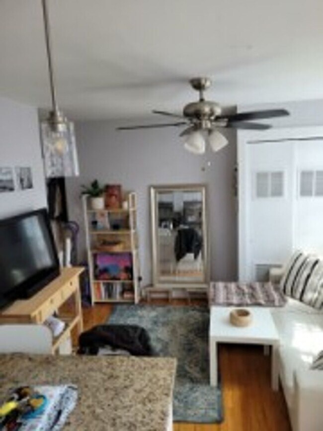 Building Photo - Renovated North End 3 Bed on Fleet St for Sept 1st, 2026.  Students Welcome!!!