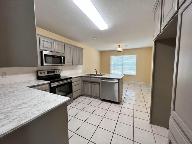 Foto del edificio - 702 SW Duke Ave