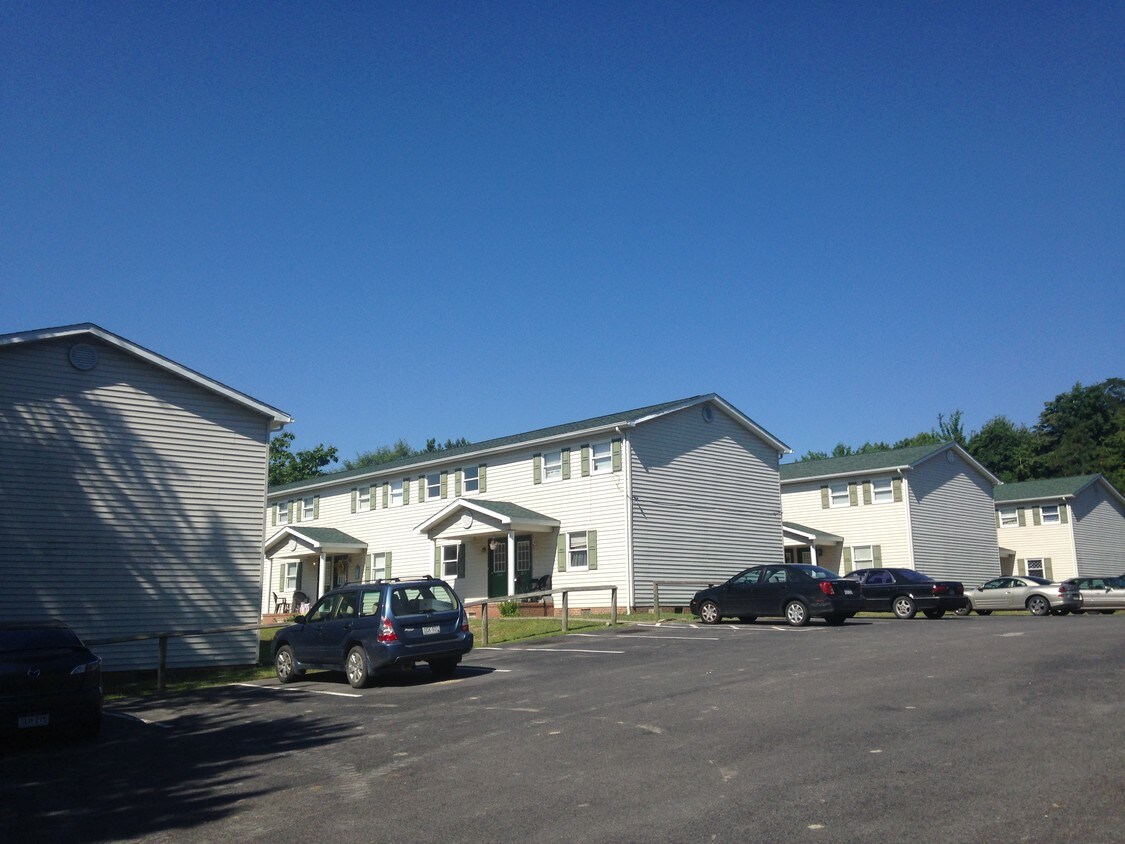 581 Prosperity Rd, Mount Hope, WV 25880 Apartments in Mount Hope, WV