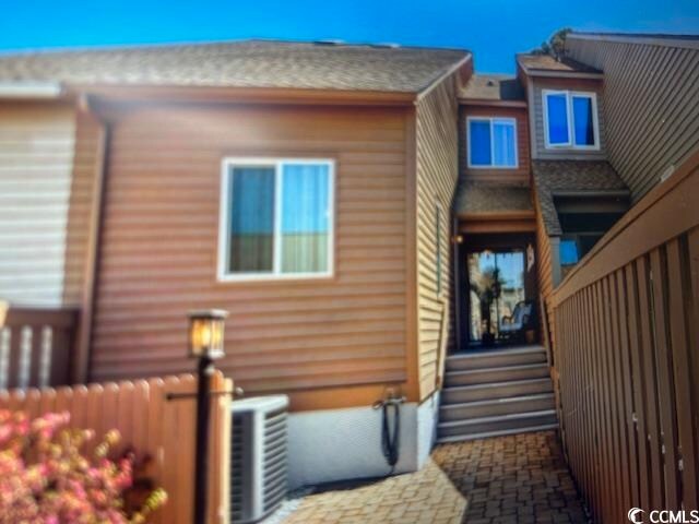 Foto principal - 4000 Fairway Lakes Dr