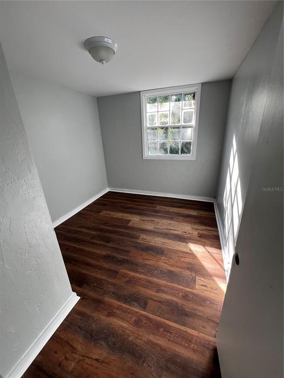 Foto del edificio - 323 S Franklin St