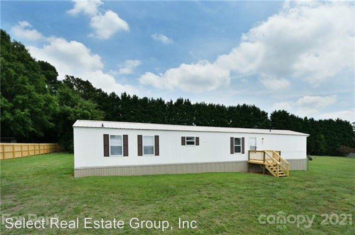 Building Photo - 3 br, 2 bath House - 111 Nicole Road