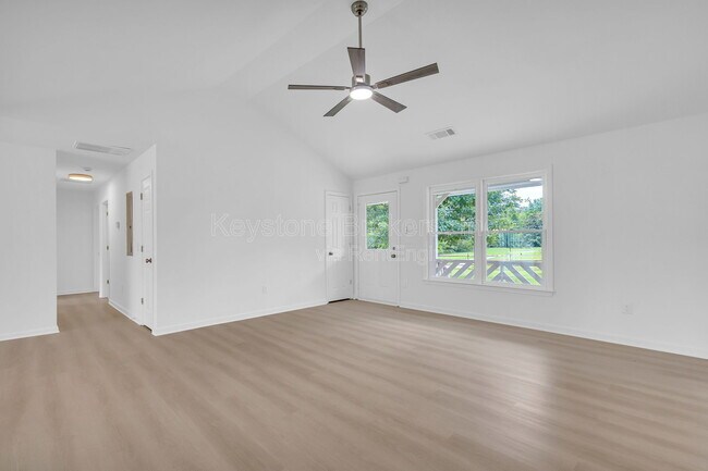 Foto del edificio - 2341 Wall Rd