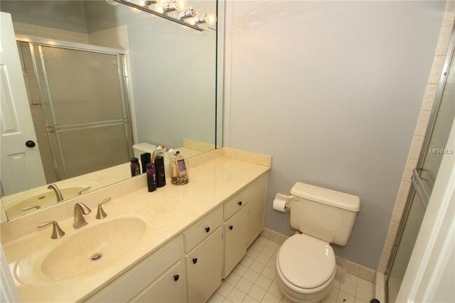 Foto del edificio - 611 Broadway Ave