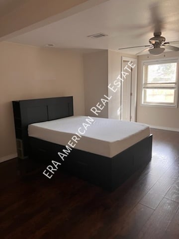 Foto del edificio - 304 Harding Rd