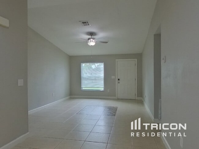Building Photo - 817 Palermo Ct
