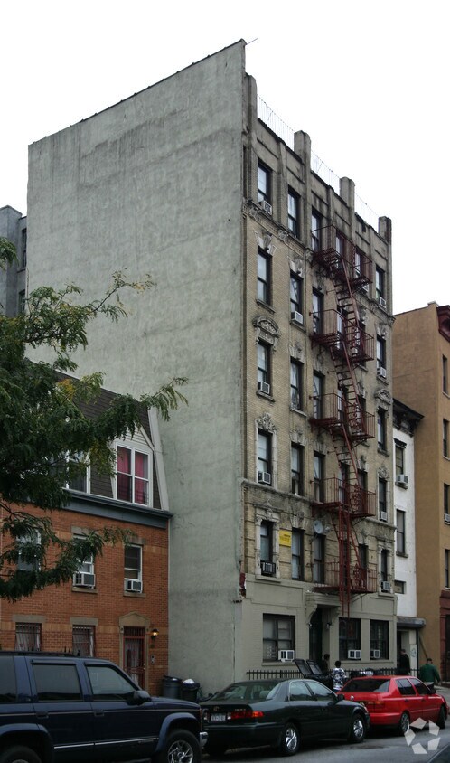 Building Photo - 245-249 E 110th St