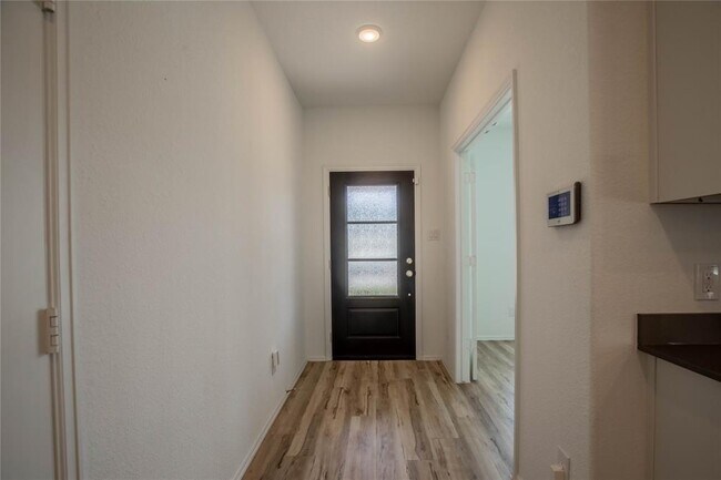 Foto del edificio - 22065 Juniper Crossing Dr