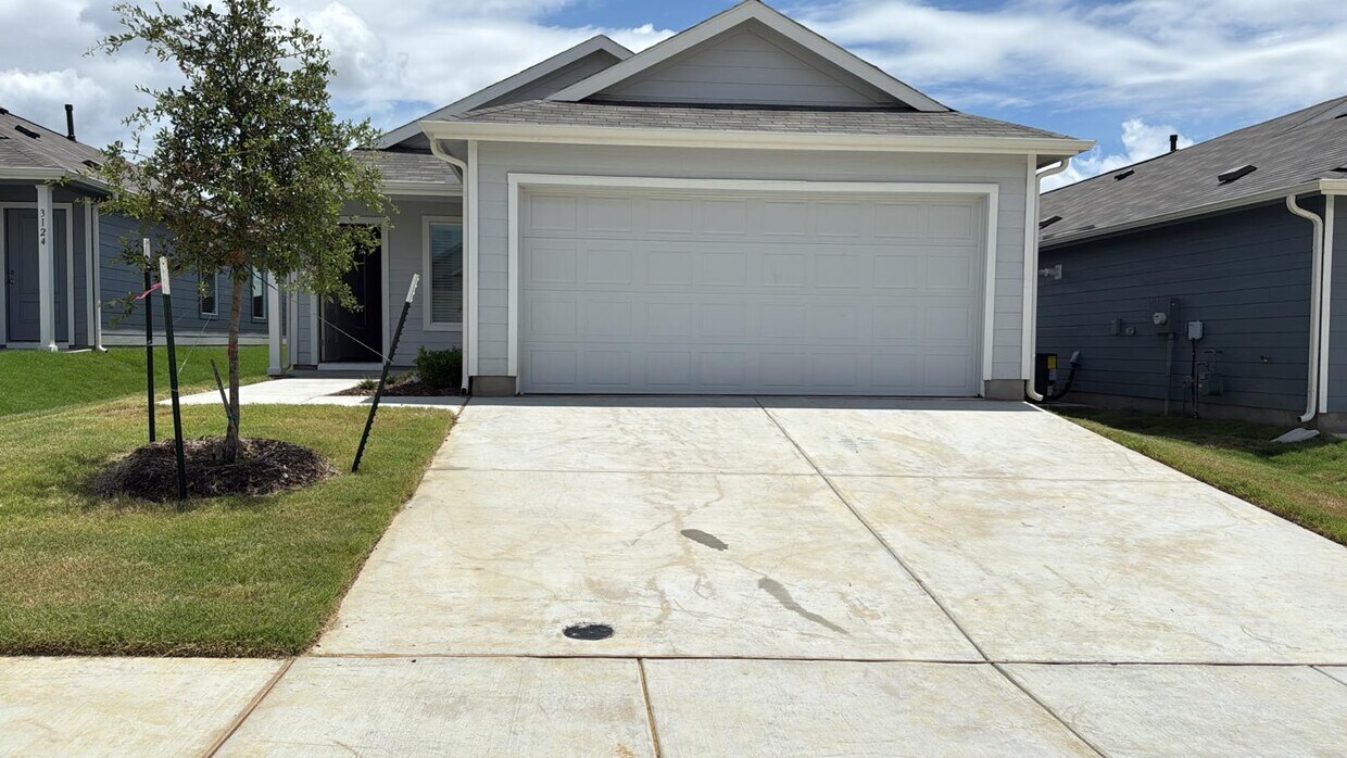 Primary Photo - 3120 Tokara St