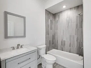 Foto del edificio - 1434 N Franklin St